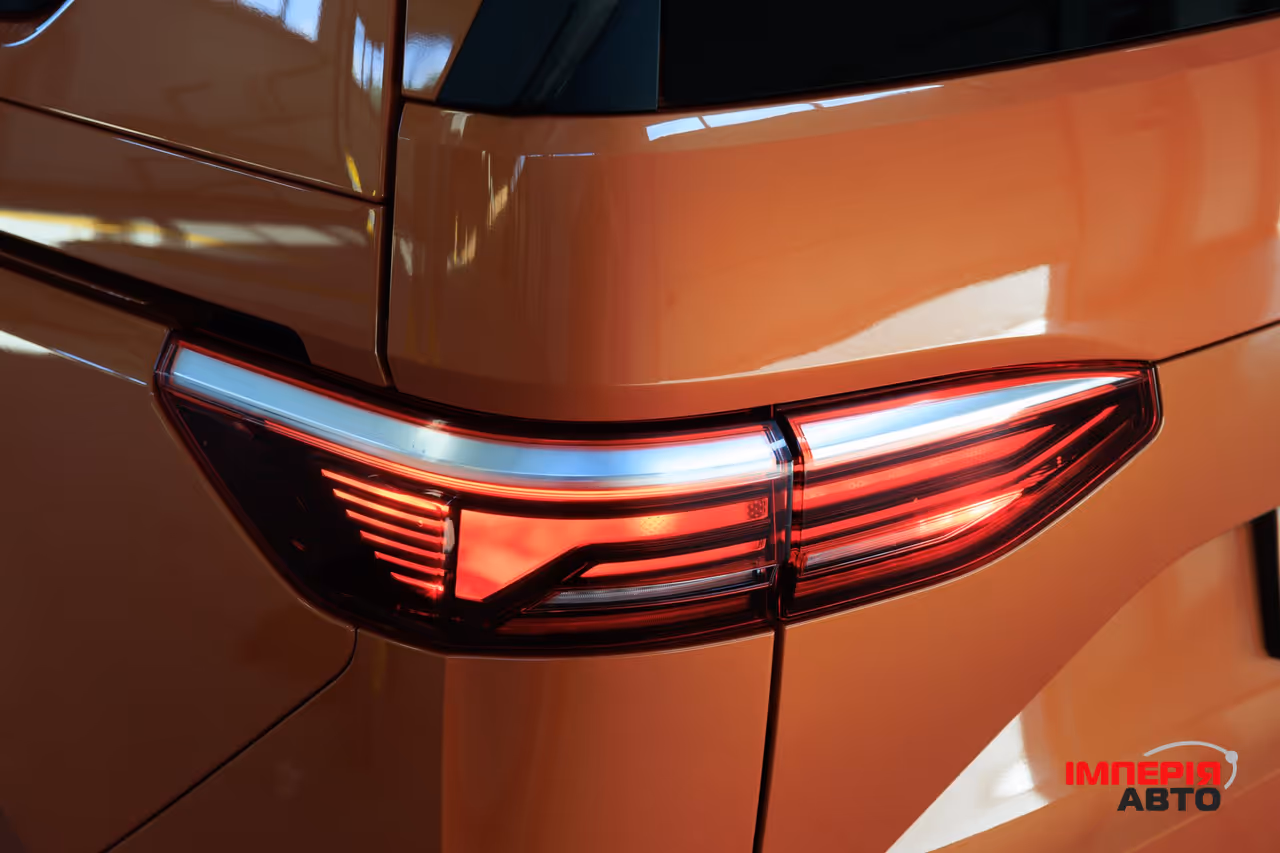 Volkswagen Multivan - фото 54