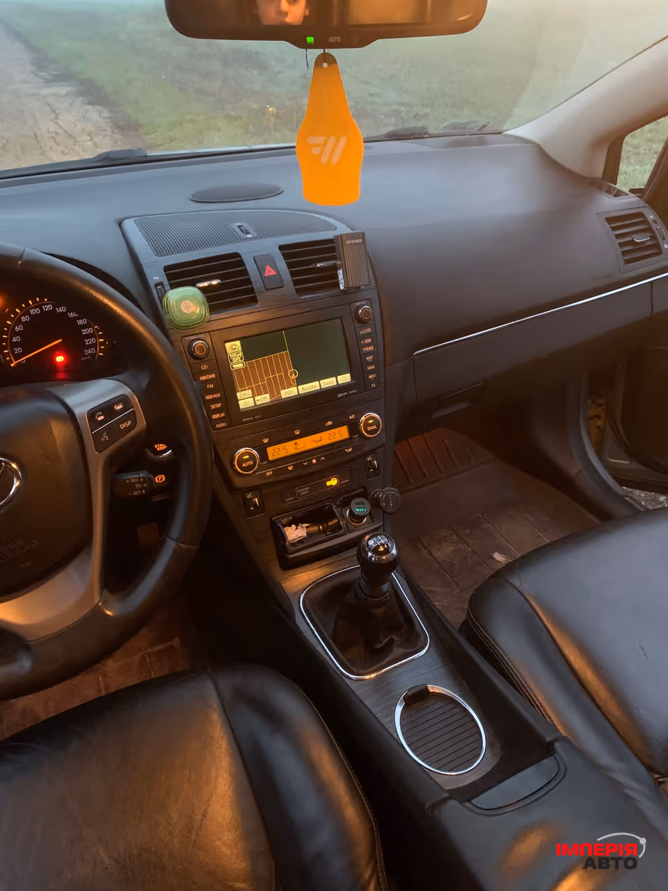 Toyota Avensis - фото 8
