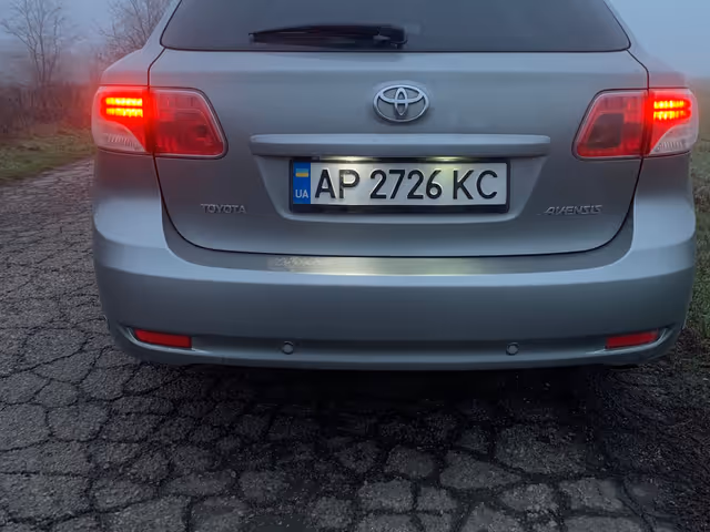 Toyota Avensis - зображення 3