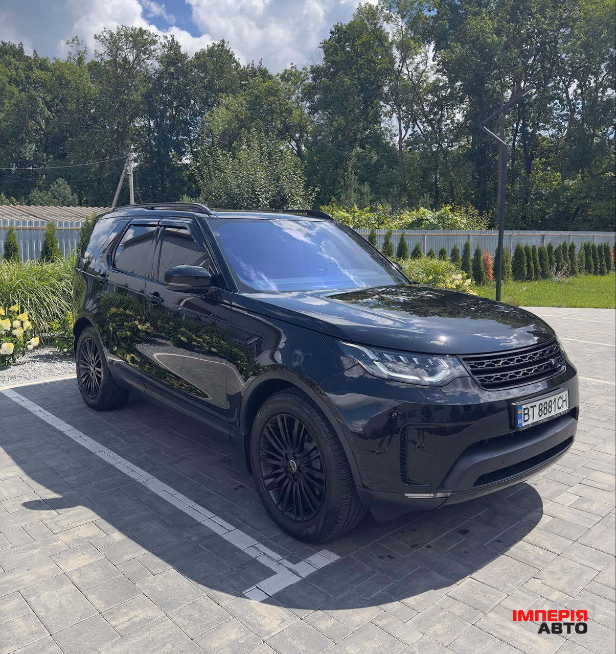 Land Rover Discovery - фото 1