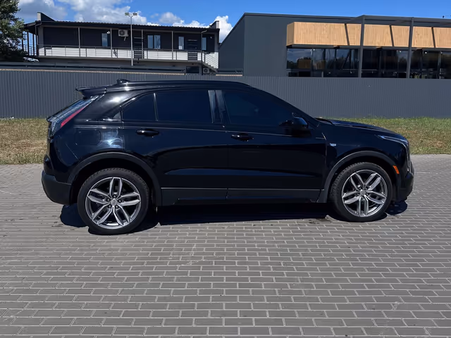 Cadillac XT4 - зображення 2