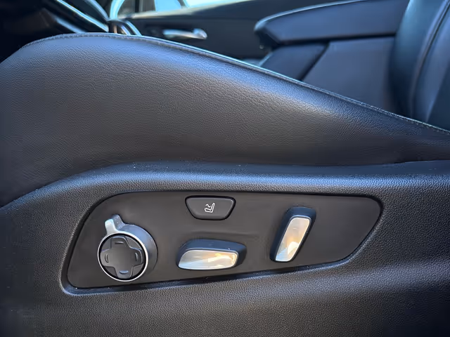 Cadillac XT4 - зображення 5