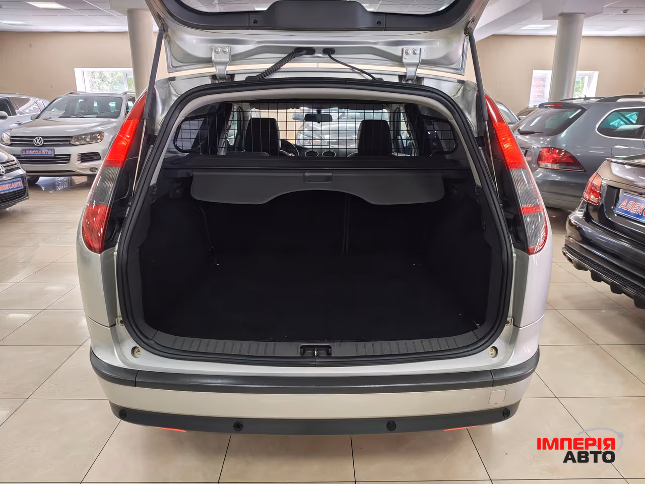 Ford Focus - фото 4