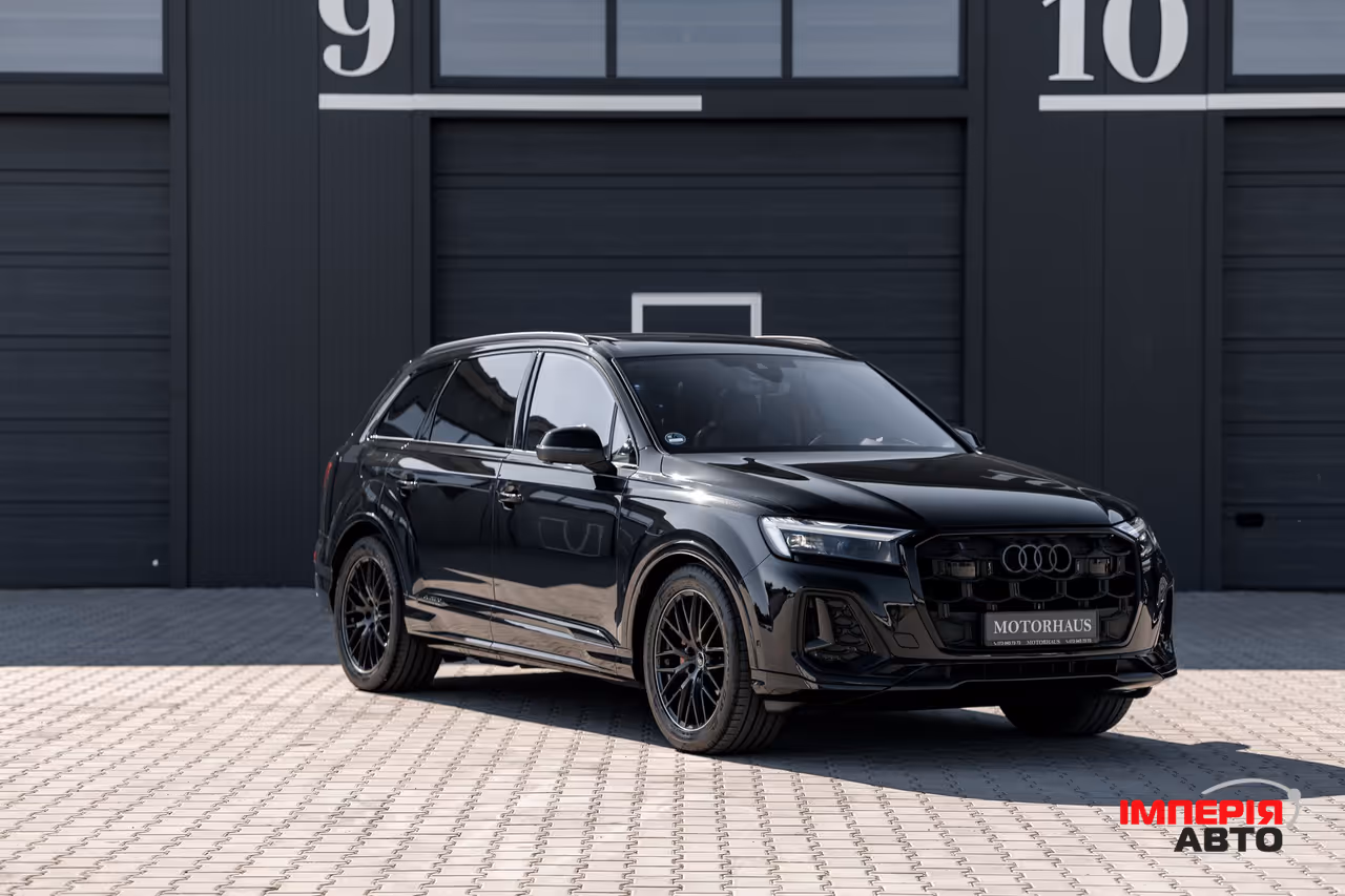 Audi Q7 - фото 1