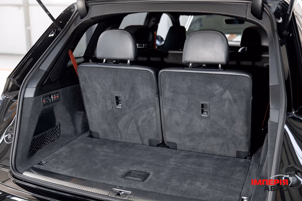 Audi Q7 - фото 32