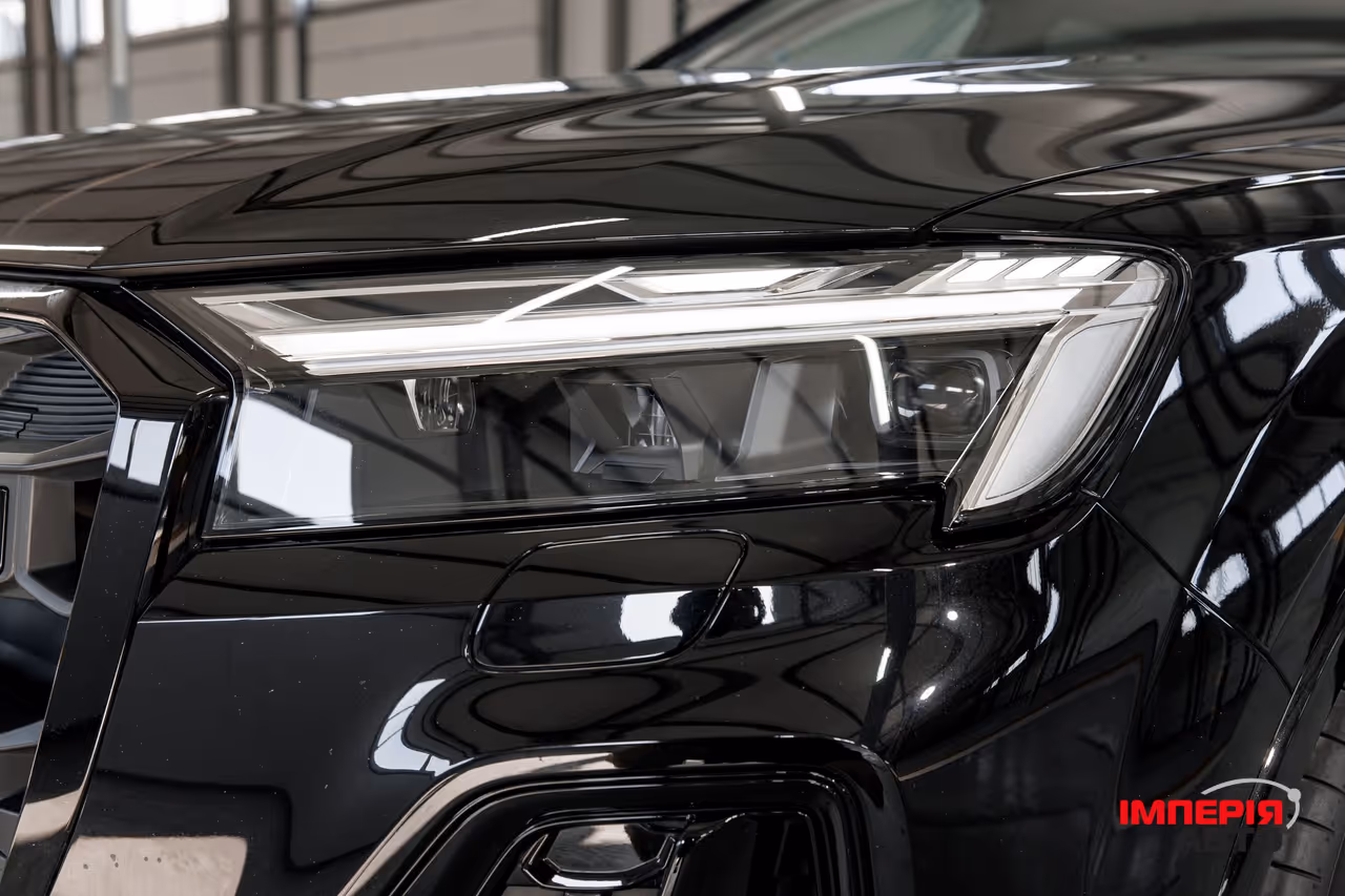 Audi Q7 - фото 56