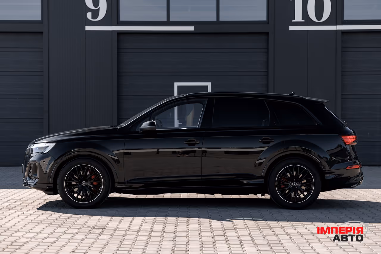 Audi Q7 - фото 7