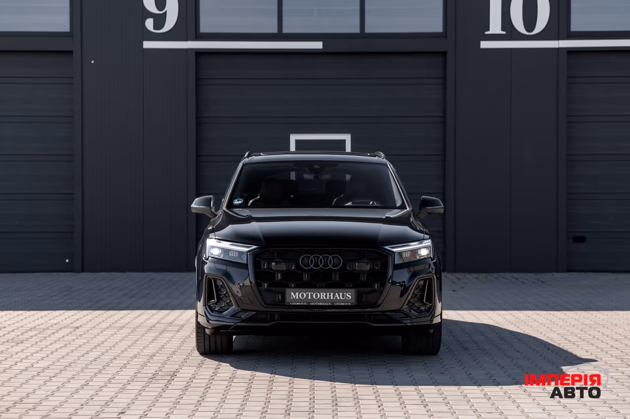 Audi Q7 - фото 10
