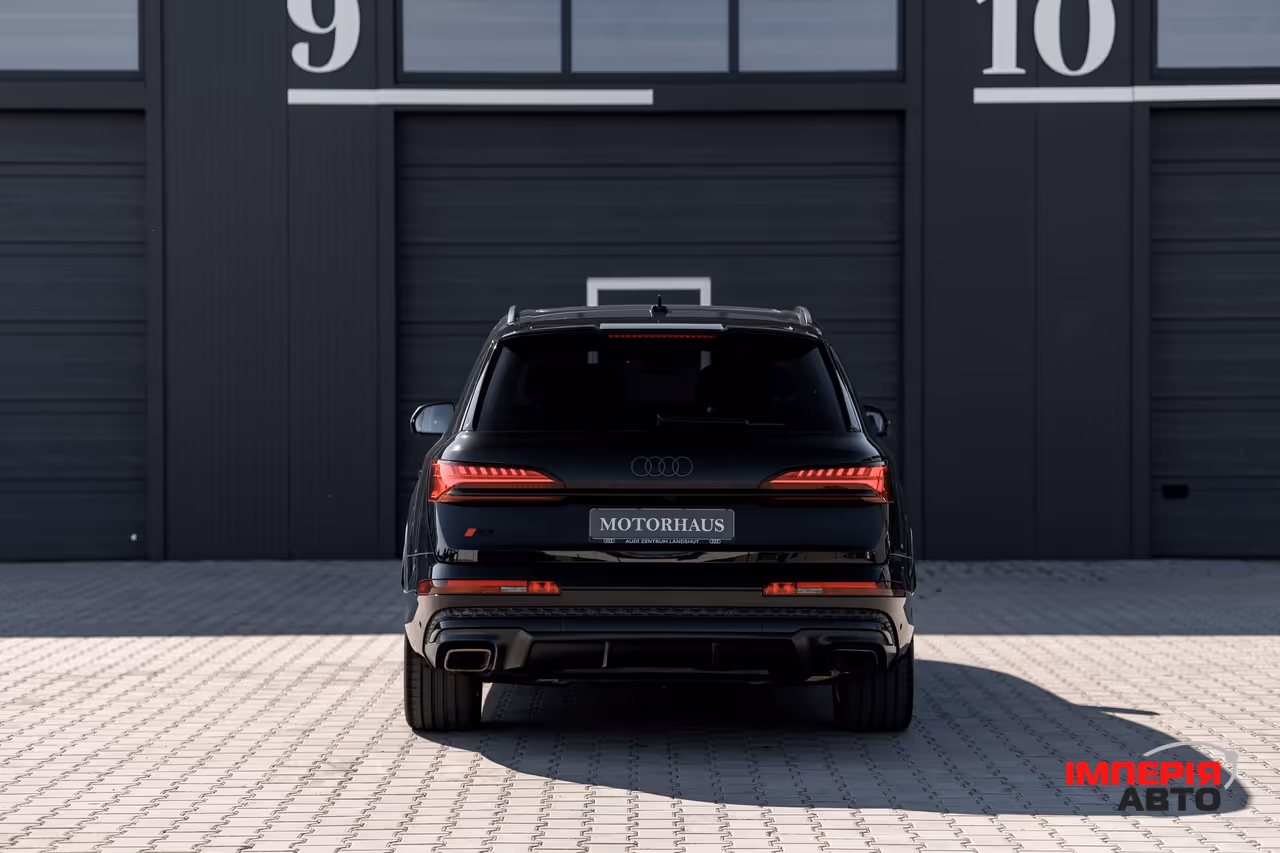 Audi Q7 - фото 5
