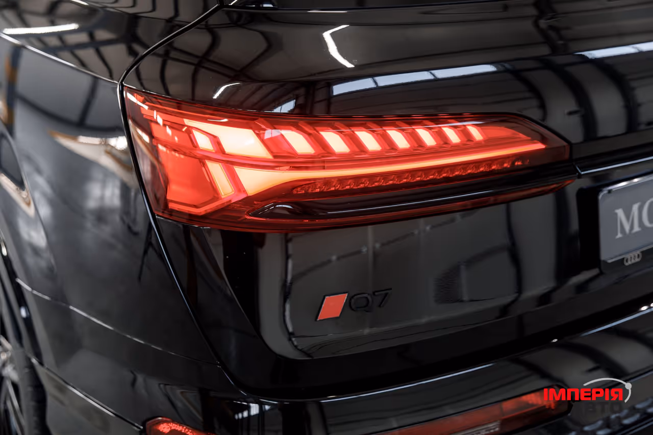 Audi Q7 - фото 58