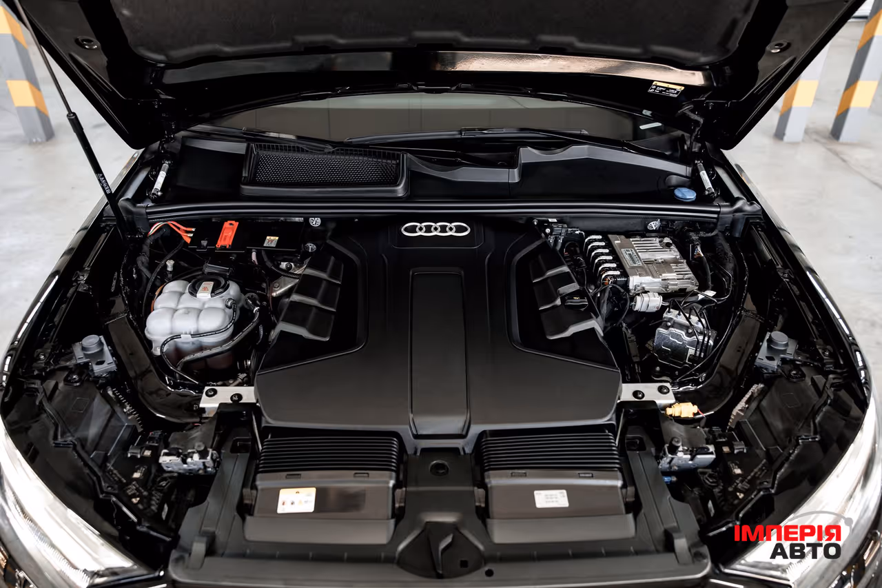 Audi Q7 - фото 35