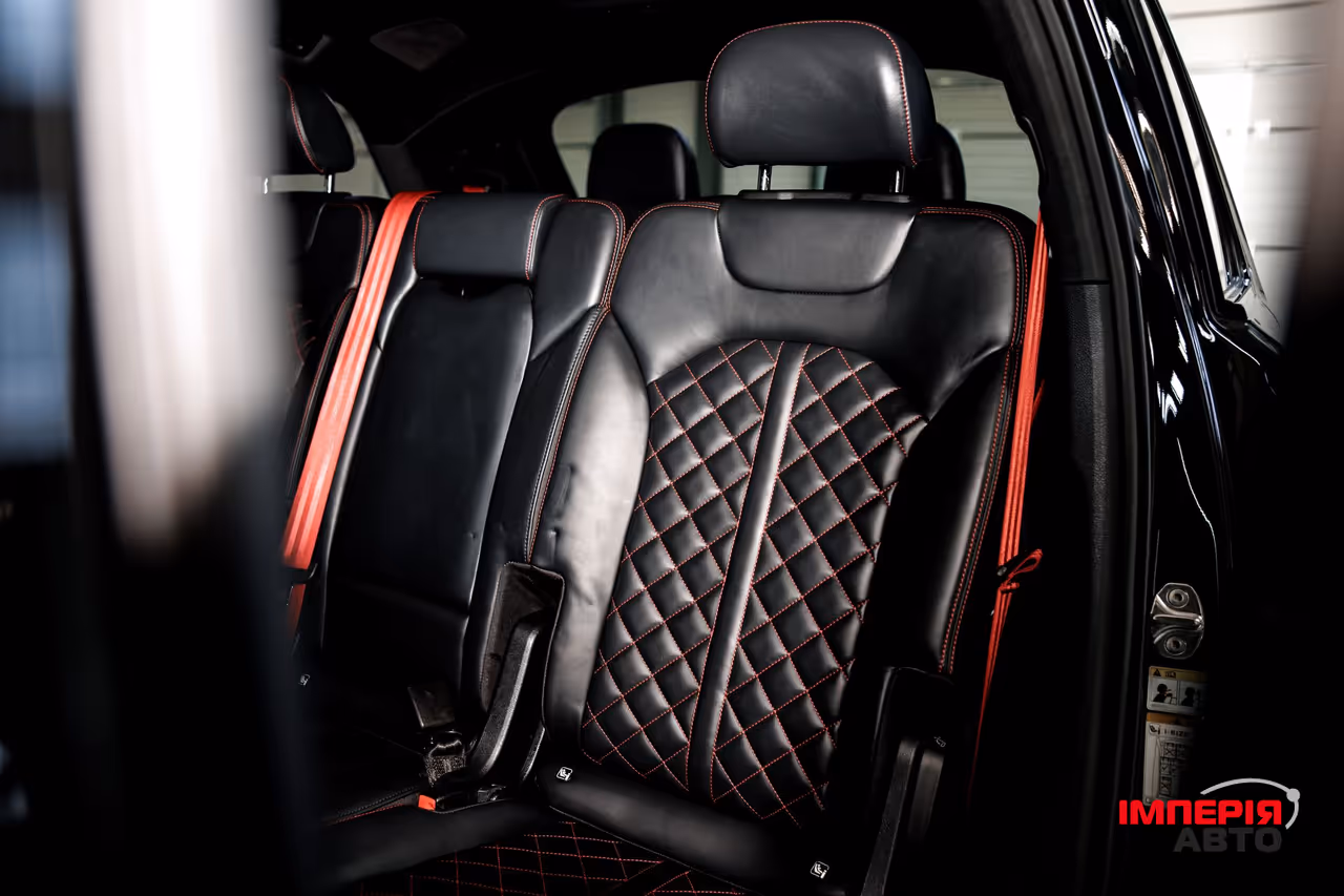 Audi Q7 - фото 39