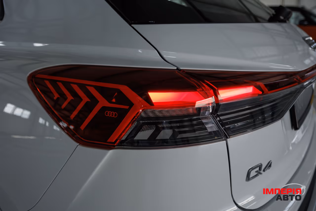 Audi Q4 e-tron - фото 32