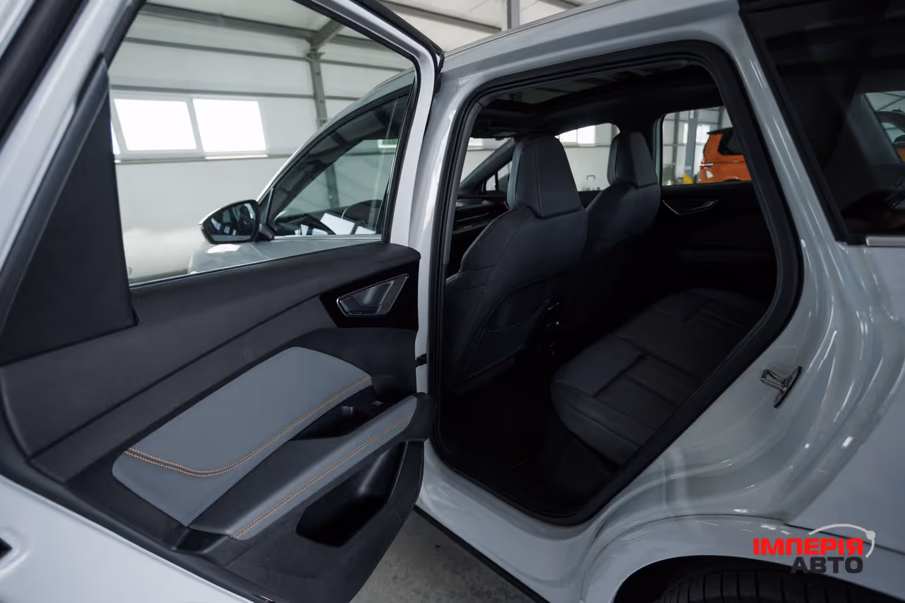 Audi Q4 e-tron - фото 30