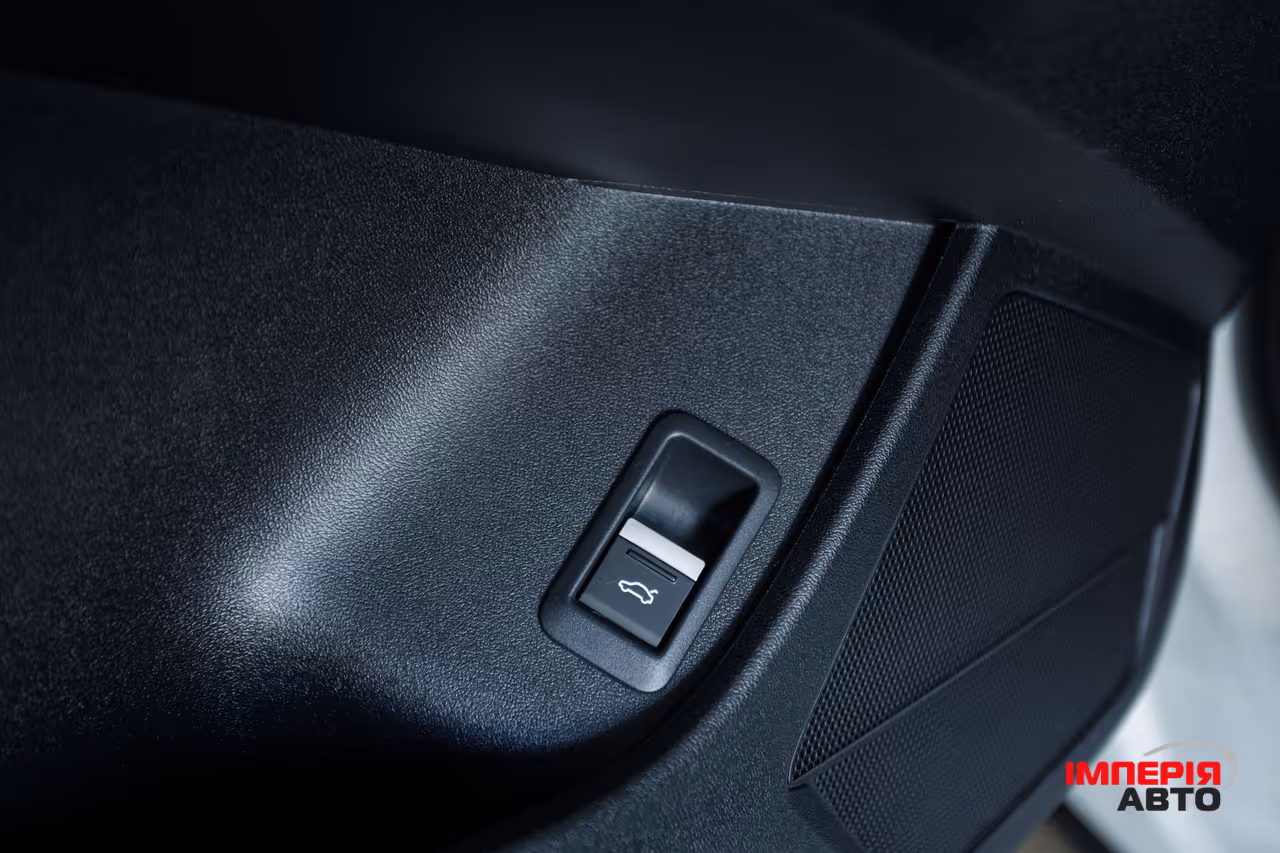 Audi Q4 e-tron - фото 19
