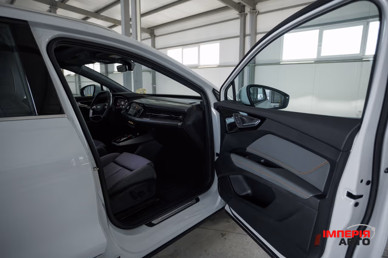Audi Q4 e-tron - фото 24