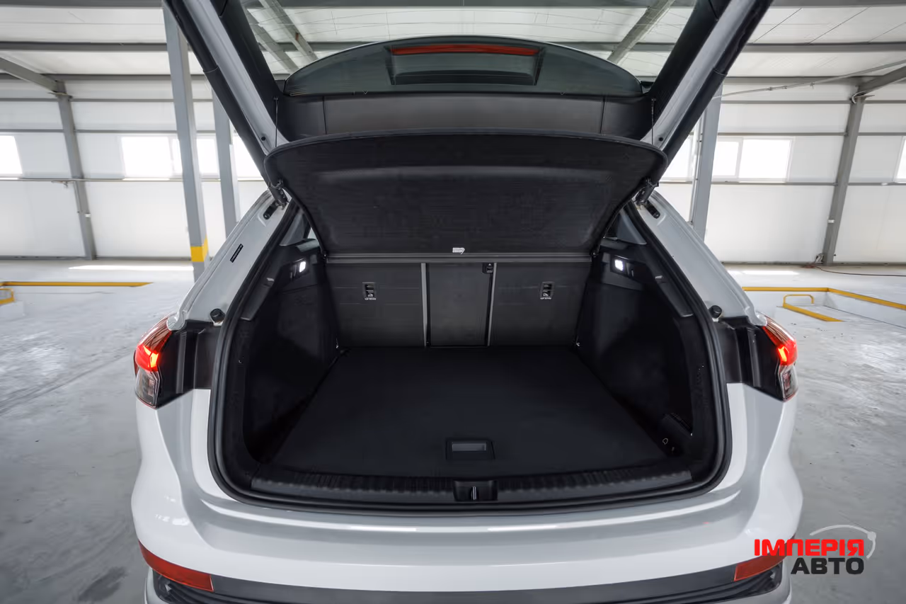 Audi Q4 e-tron - фото 35