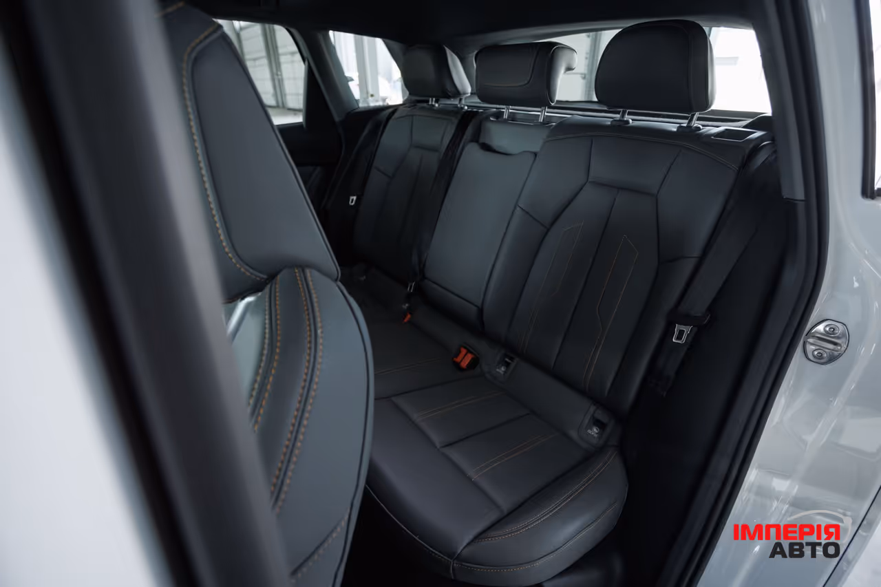 Audi Q4 e-tron - фото 31