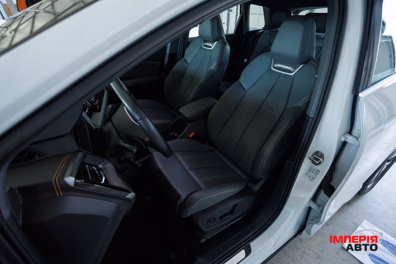 Audi Q4 e-tron - фото 22