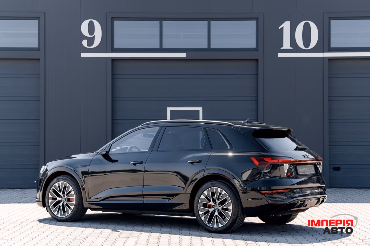 Audi Q8 e-tron - фото 56