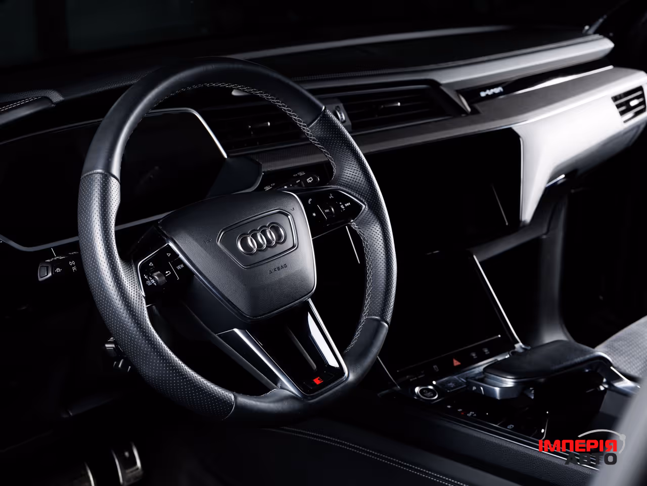 Audi Q8 e-tron - фото 31