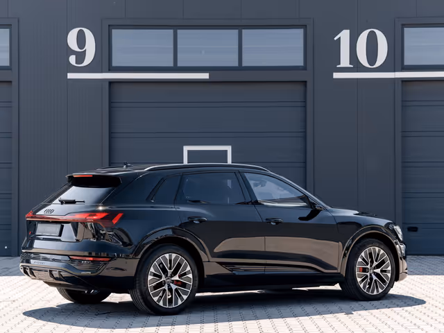Audi Q8 e-tron - зображення 3