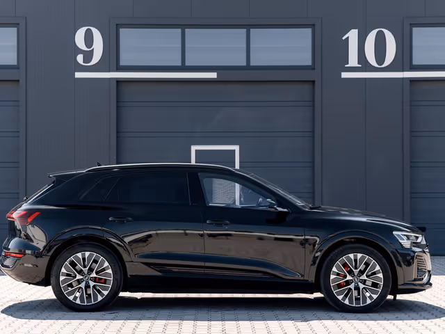 Audi Q8 e-tron - зображення 2