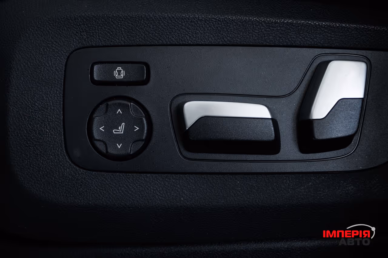 BMW X5 - фото 40