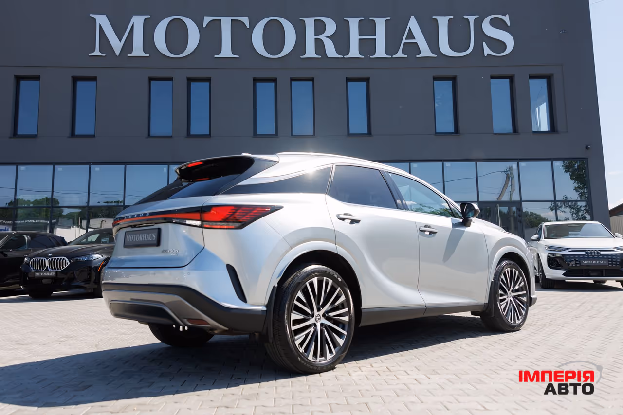 Lexus RX - фото 3