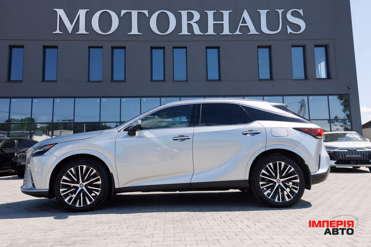 Lexus RX - фото 6