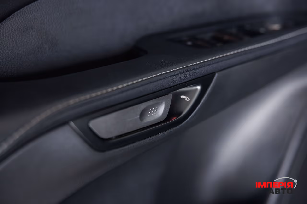 Lexus RX - фото 15