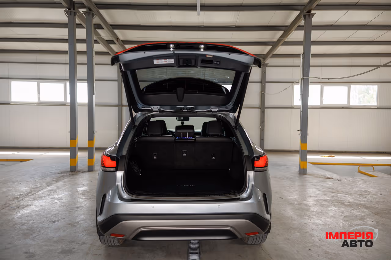 Lexus RX - фото 35