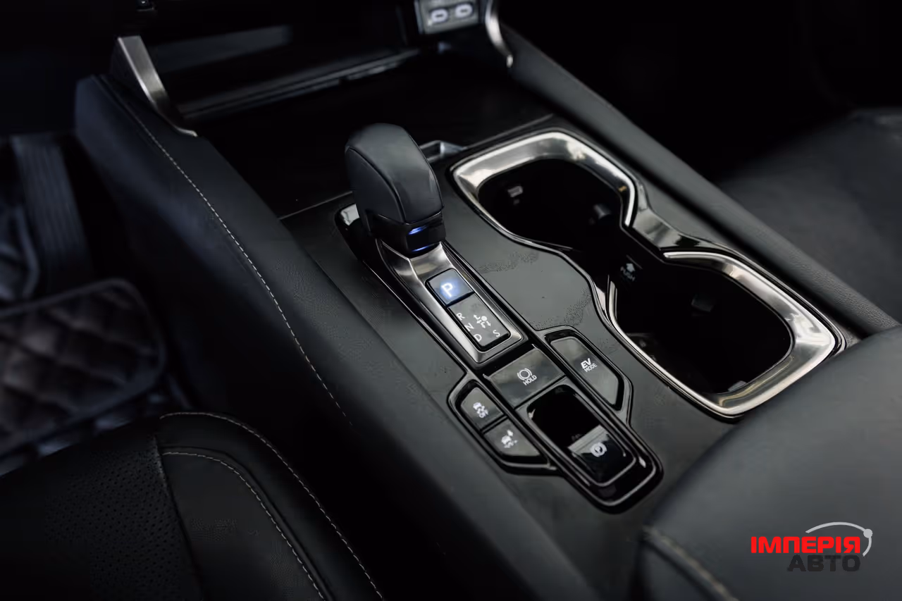 Lexus RX - фото 19