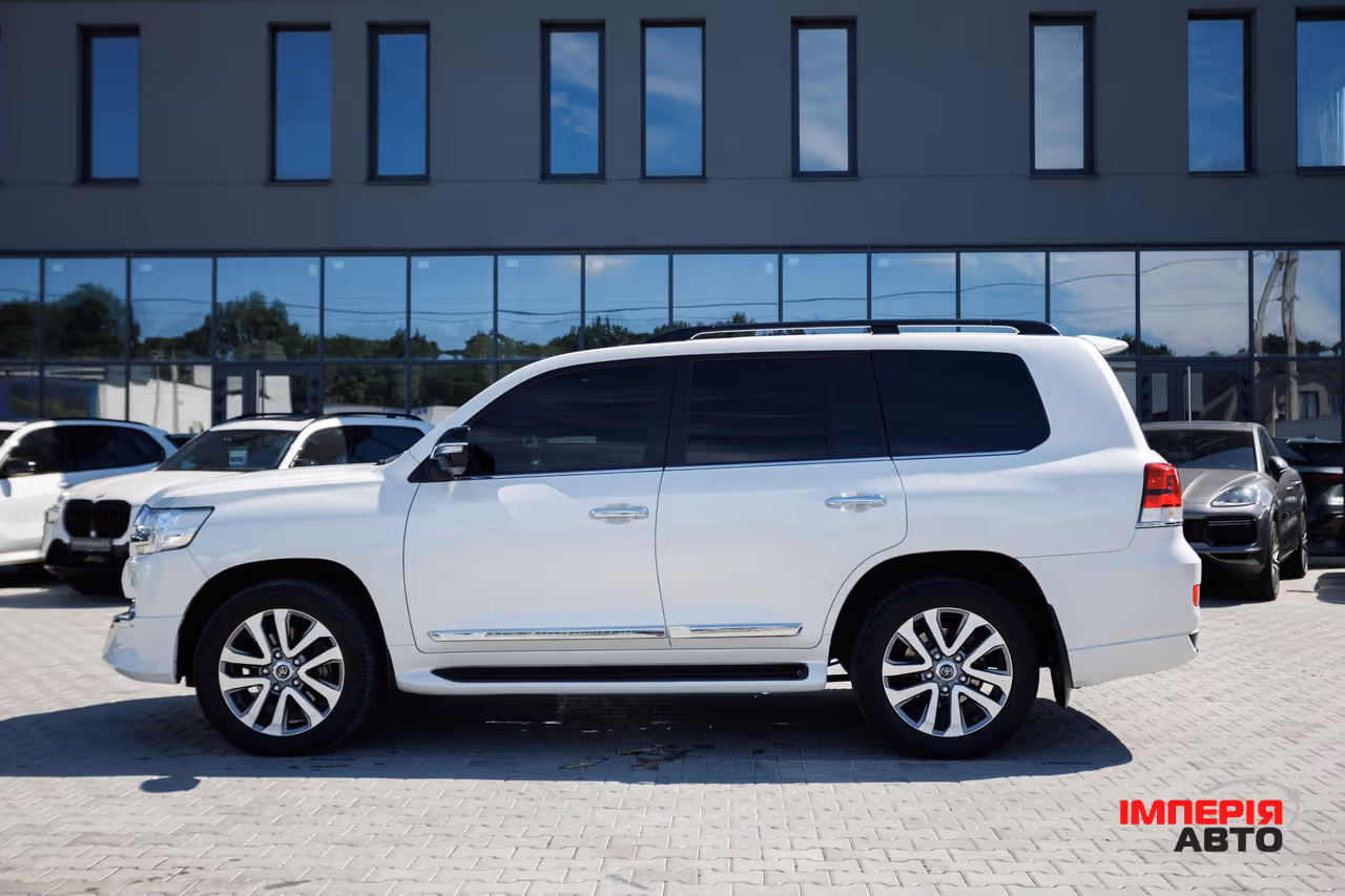 Toyota Land Cruiser - фото 6