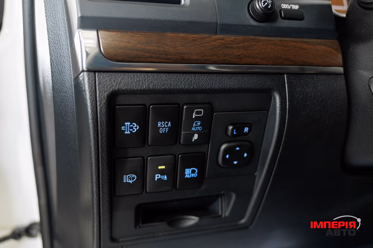 Toyota Land Cruiser - фото 22