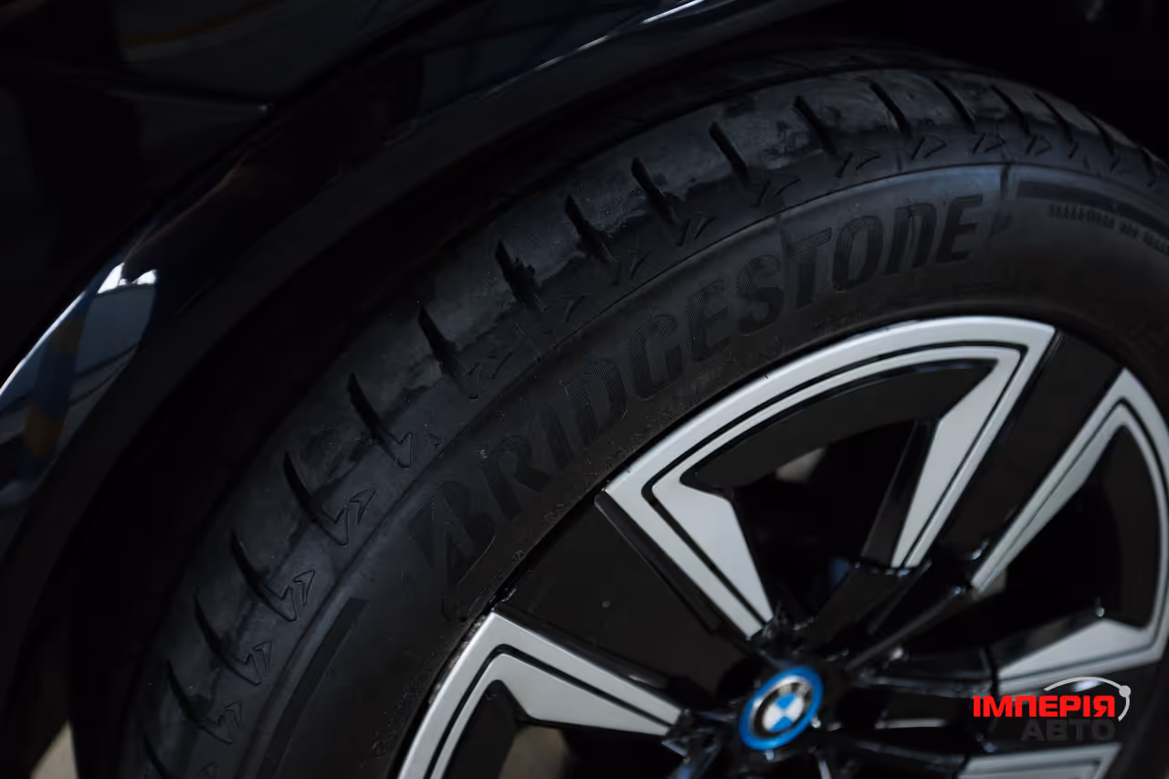BMW iX3 - фото 35