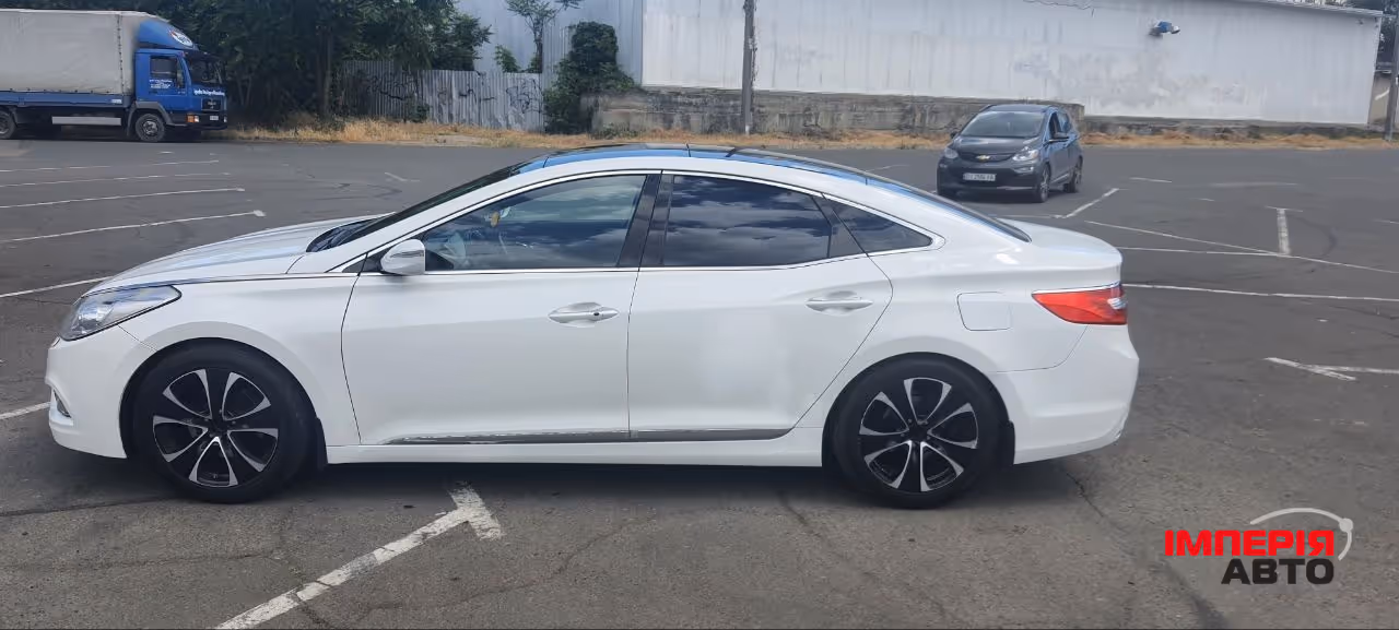 Hyundai Azera - фото 3