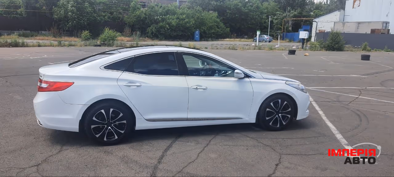Hyundai Azera - фото 11