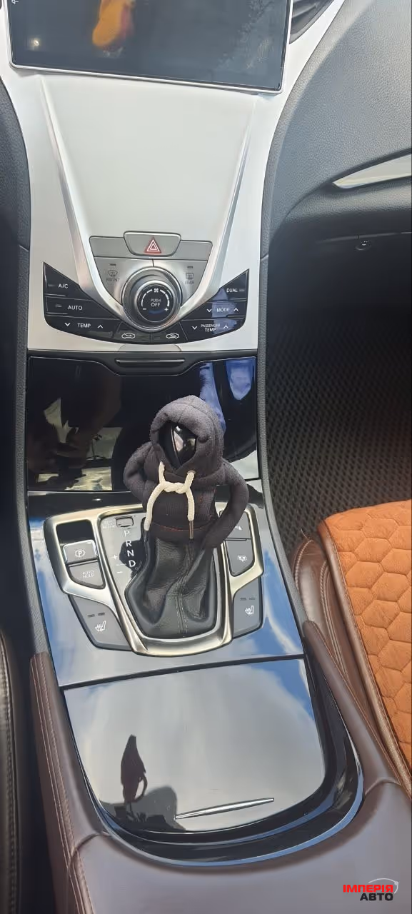 Hyundai Azera - фото 18