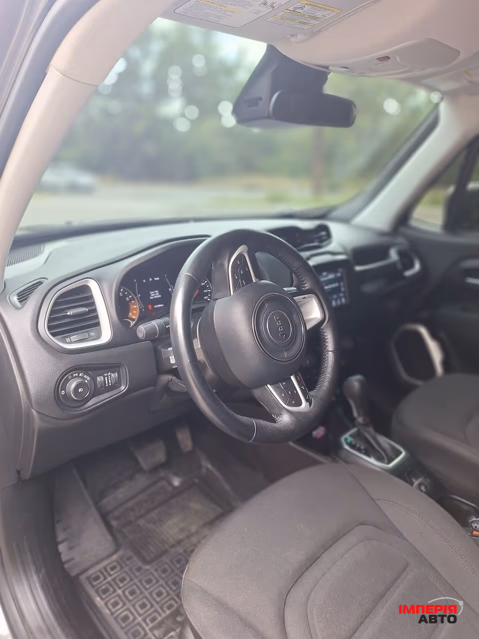 Jeep Renegade - фото 20