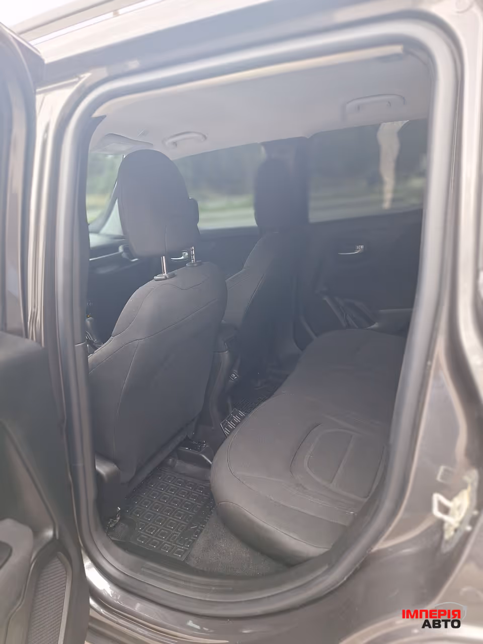 Jeep Renegade - фото 19