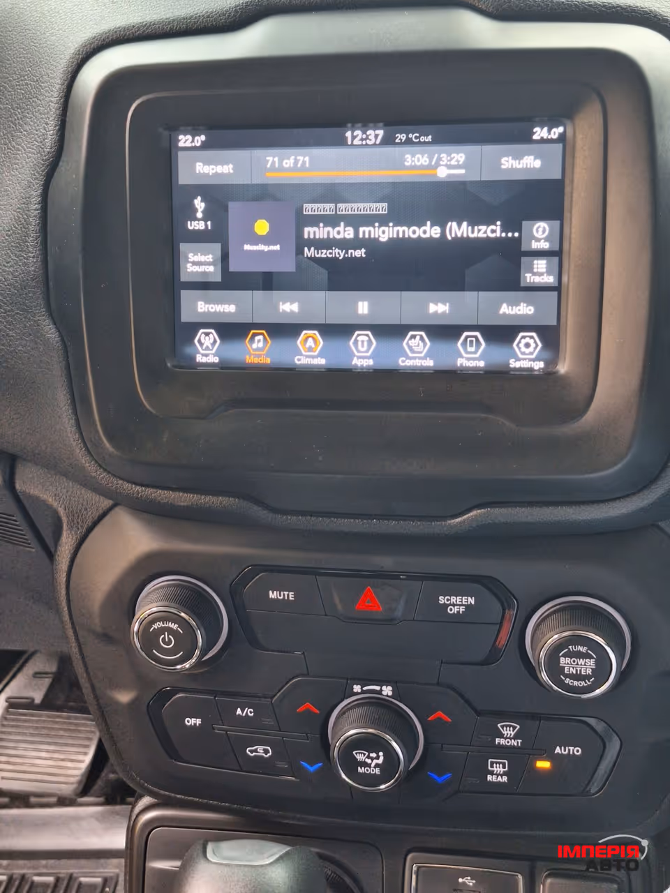 Jeep Renegade - фото 26