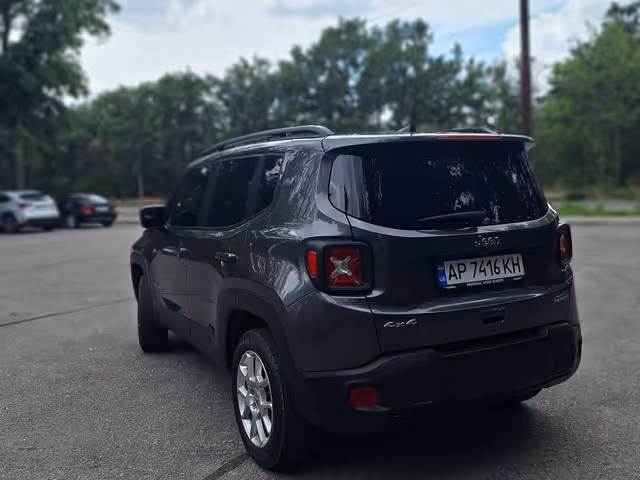 Jeep Renegade - зображення 5