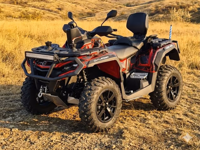 BRP Can-Am Outlander MAX 1000 - зображення 4