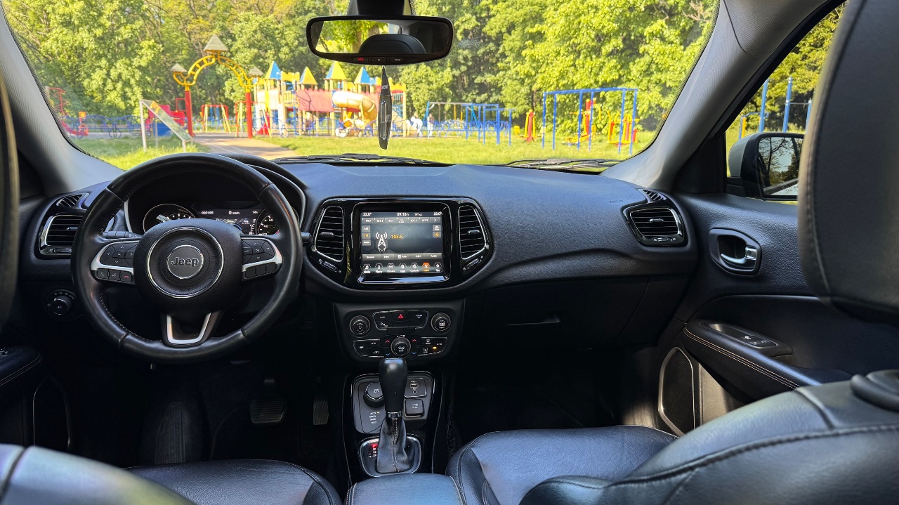Jeep Compass - фото 8