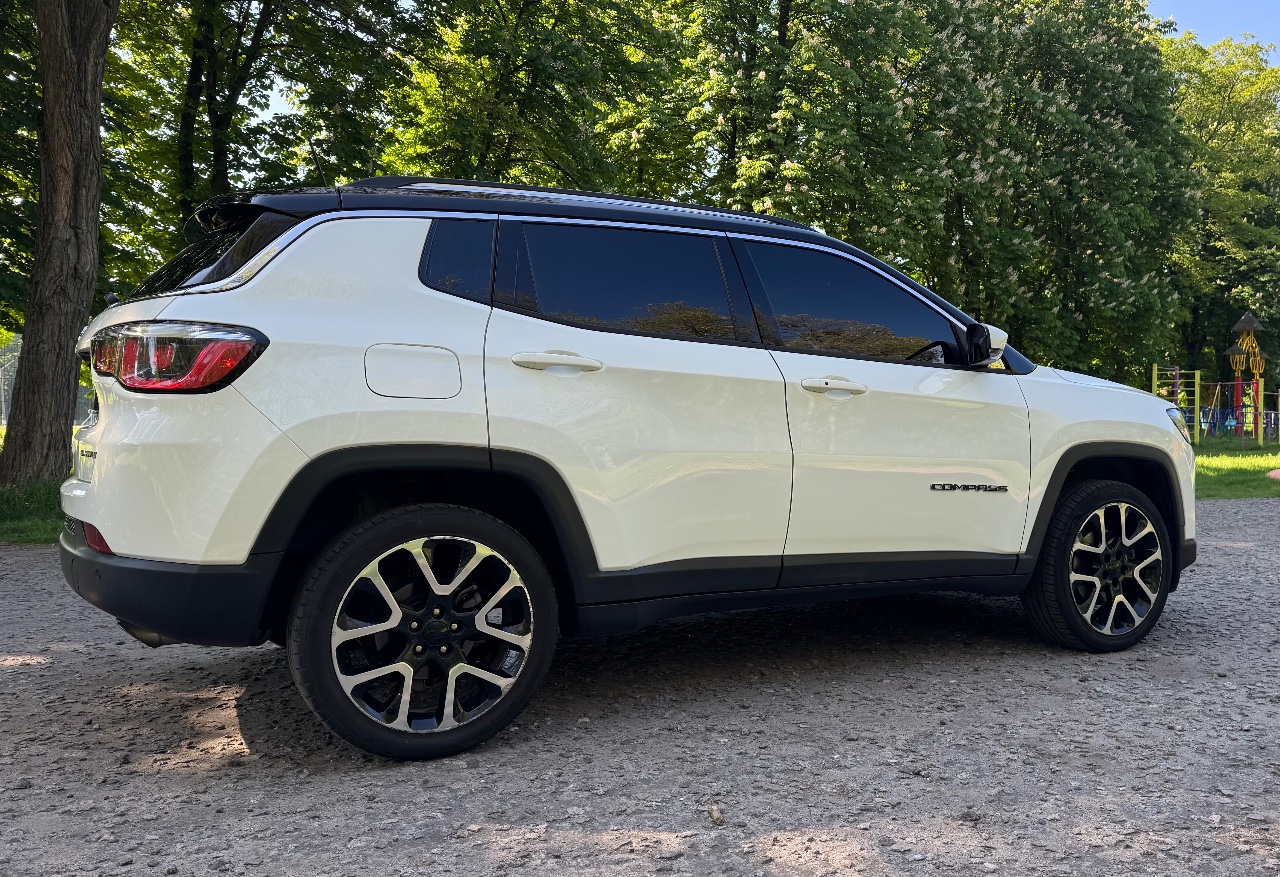 Jeep Compass - фото 16