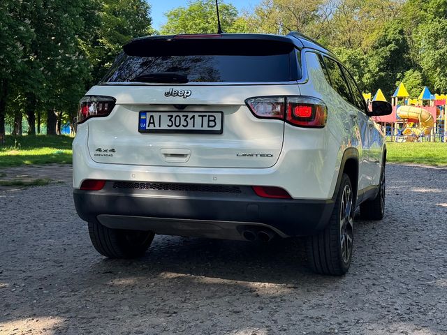 Jeep Compass - фото 2