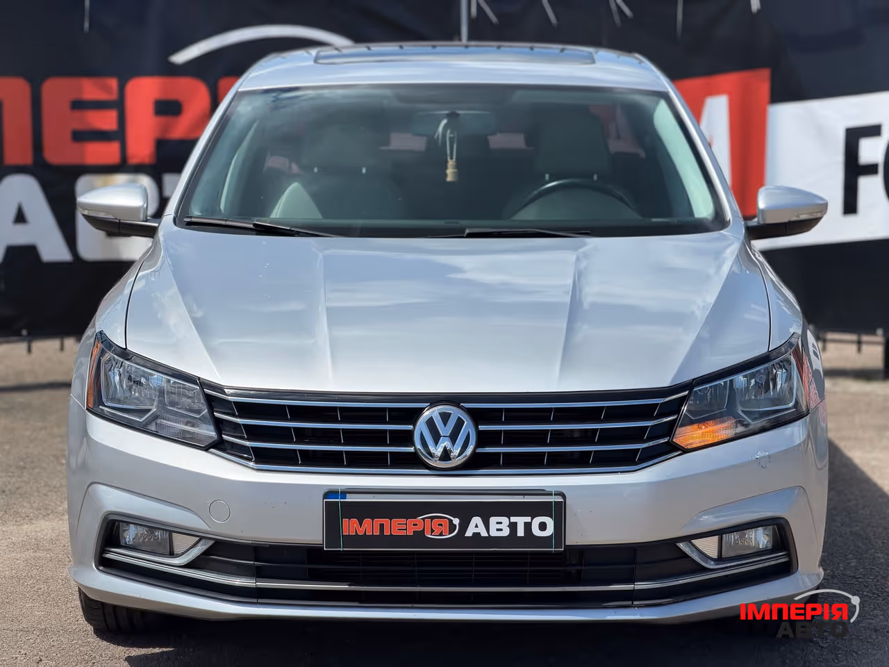 Volkswagen Passat - фото 2
