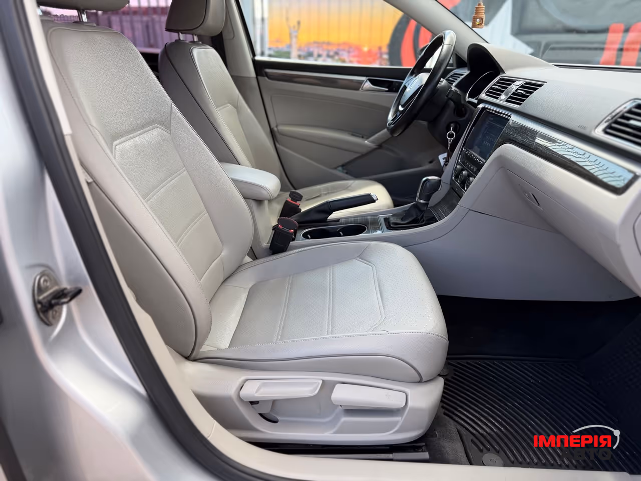 Volkswagen Passat - фото 17