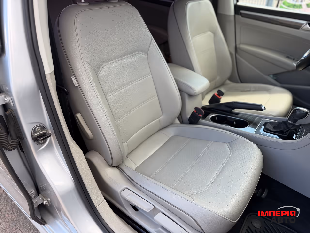 Volkswagen Passat - фото 19